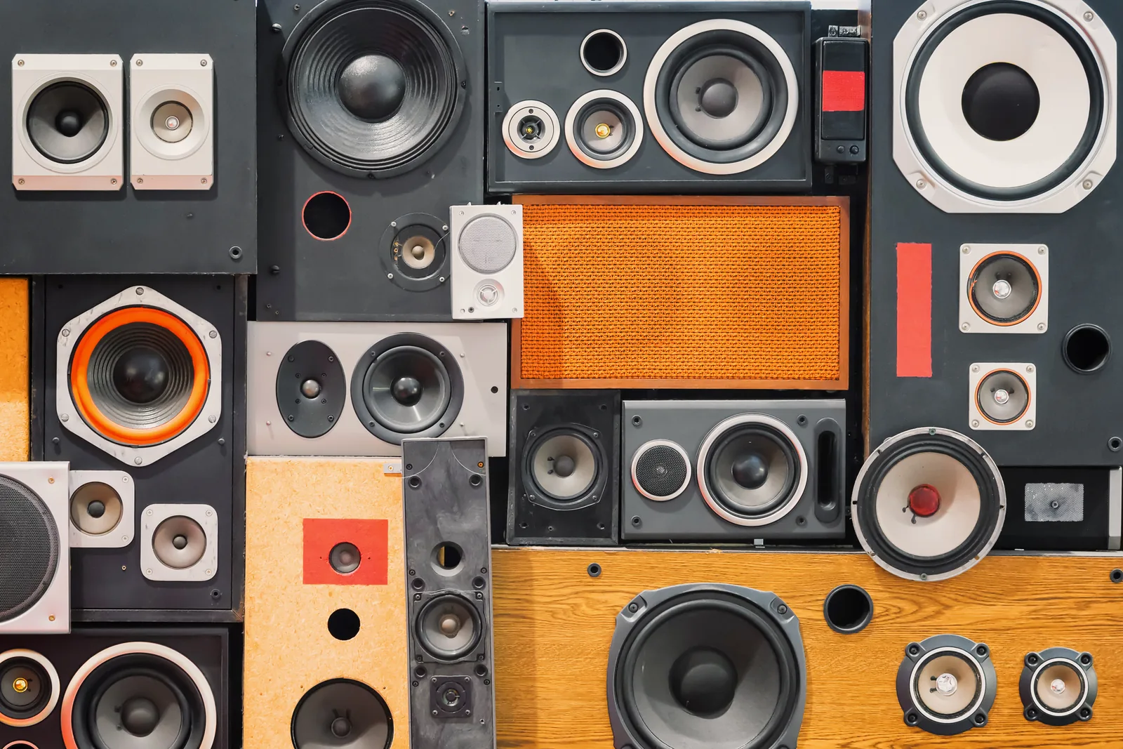 Selección de sistemas de audio para crear una experiencia musical de marca